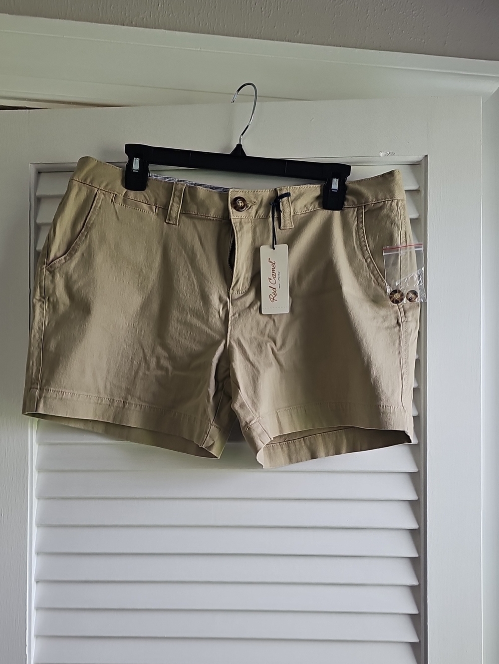 Red Camel Women's Khaki Cotton Blend Casual Shorts